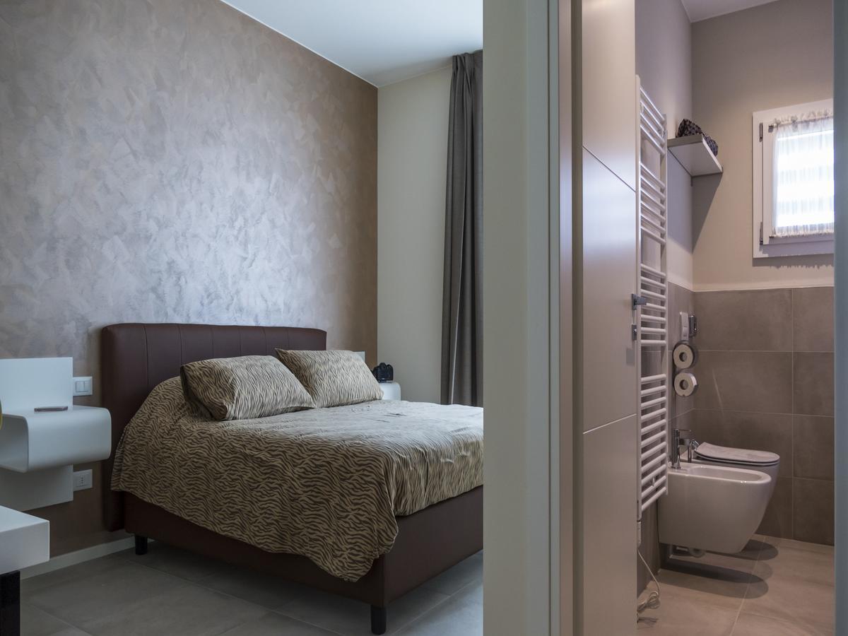 Hotel Buena Onda Peschiera del Garda Bagian luar foto
