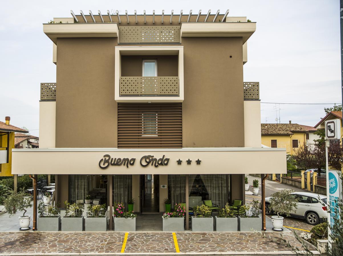 Hotel Buena Onda Peschiera del Garda Bagian luar foto