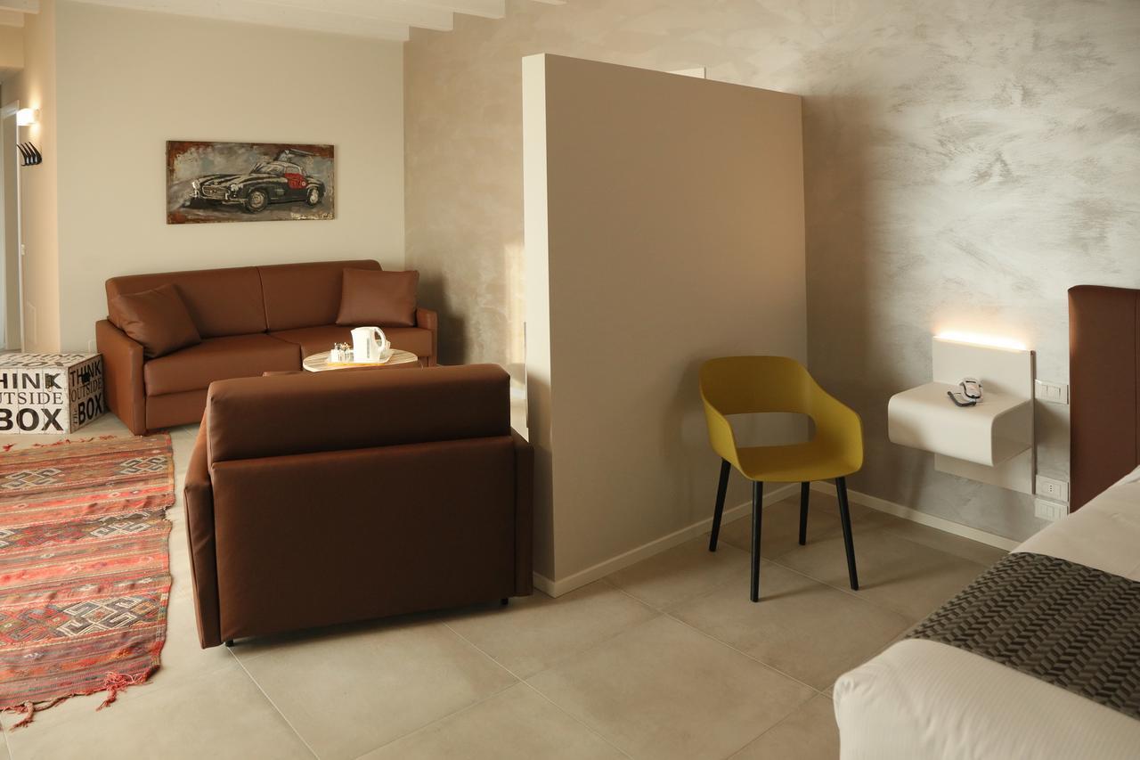 Hotel Buena Onda Peschiera del Garda Bagian luar foto