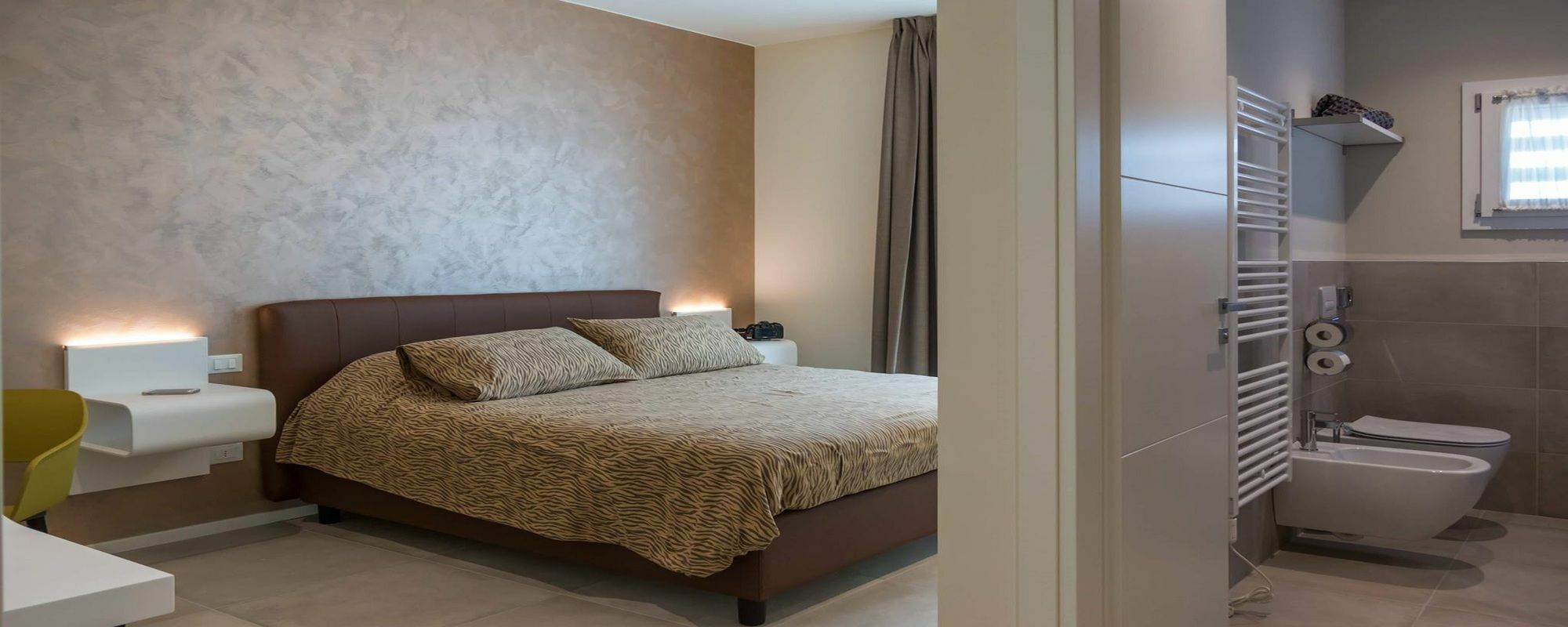 Hotel Buena Onda Peschiera del Garda Bagian luar foto